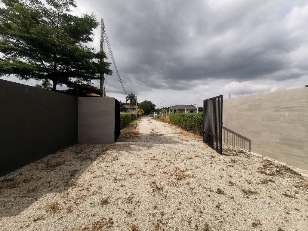 Без комплекса 4br 220sqm 18