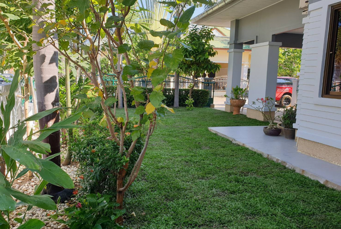 Pornthep Village 3 3br 186sqm 2