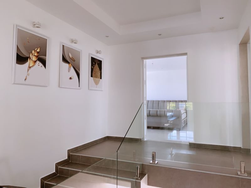 EPH24391_12 Temple Lake Village 6br sqm 8