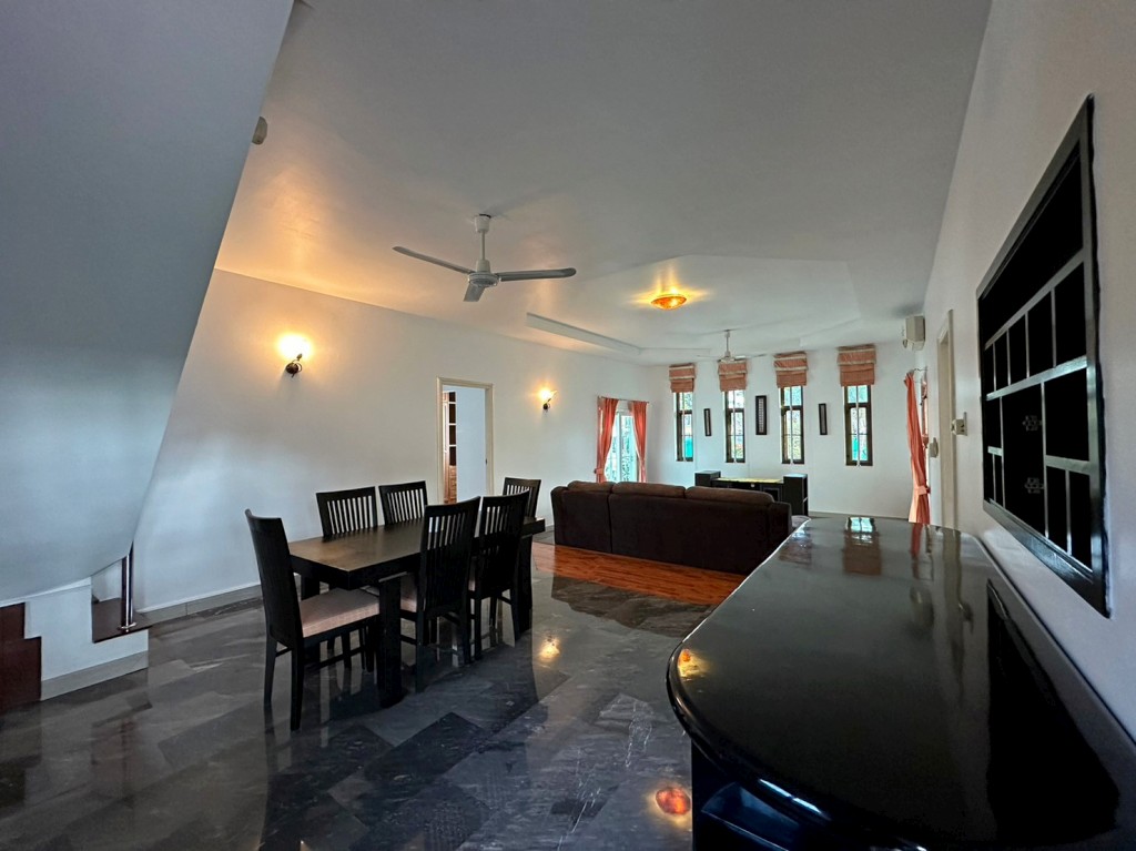 Private House 4br 840sqm 18