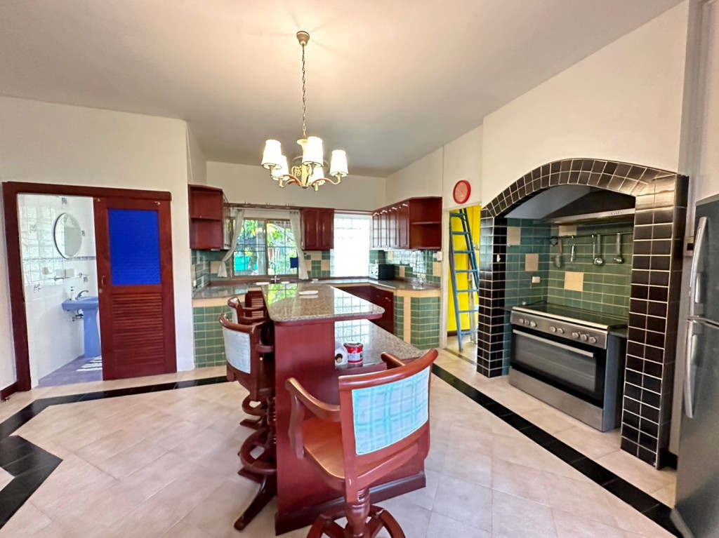 Private House 4br 840sqm 14