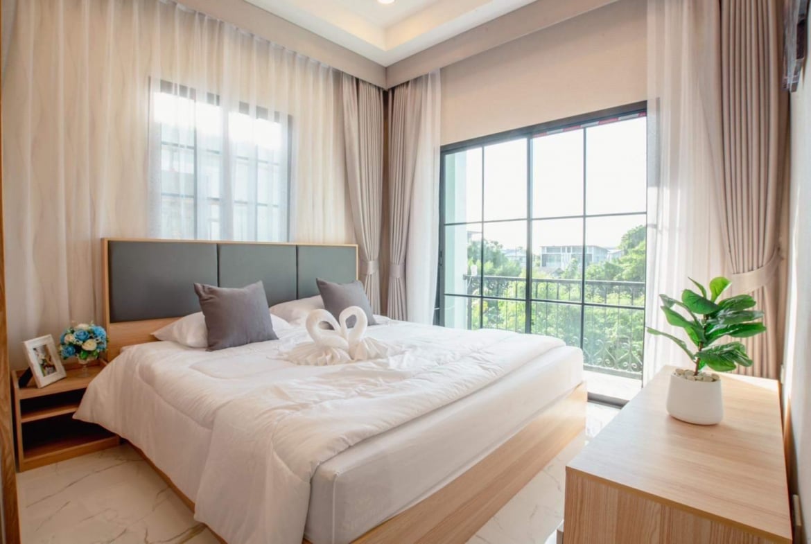 Без комплекса 3br 196sqm 18