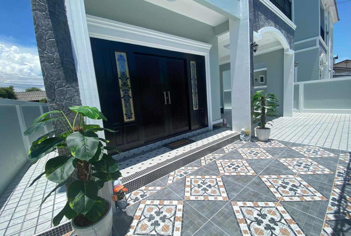 Без комплекса 3br 196sqm 4