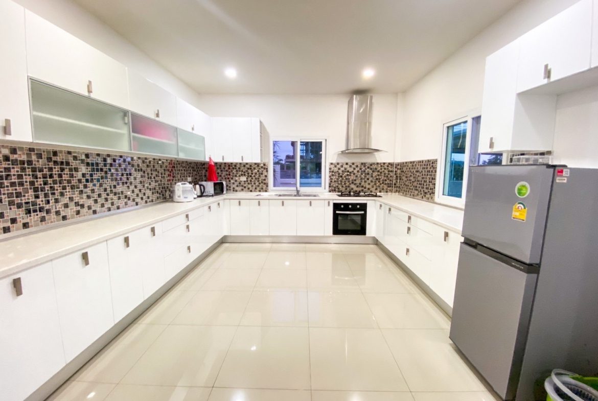 Phumarnfah Pool Villa Resort 3br sqm 5