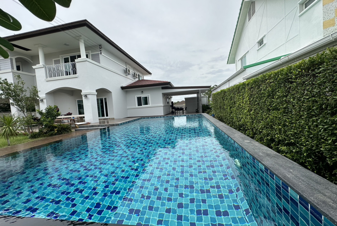 Central Park Hillside 4br 550sqm 4