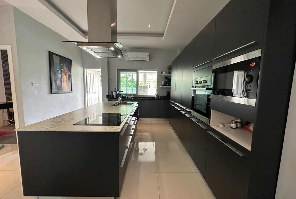 Central Park Hillside 4br 550sqm 20