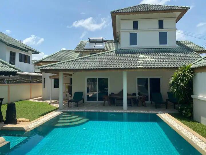 Paradise Hill 2 3br 300sqm 1