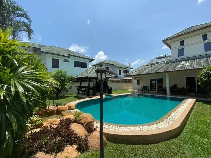 Paradise Hill 2 3br 300sqm 3