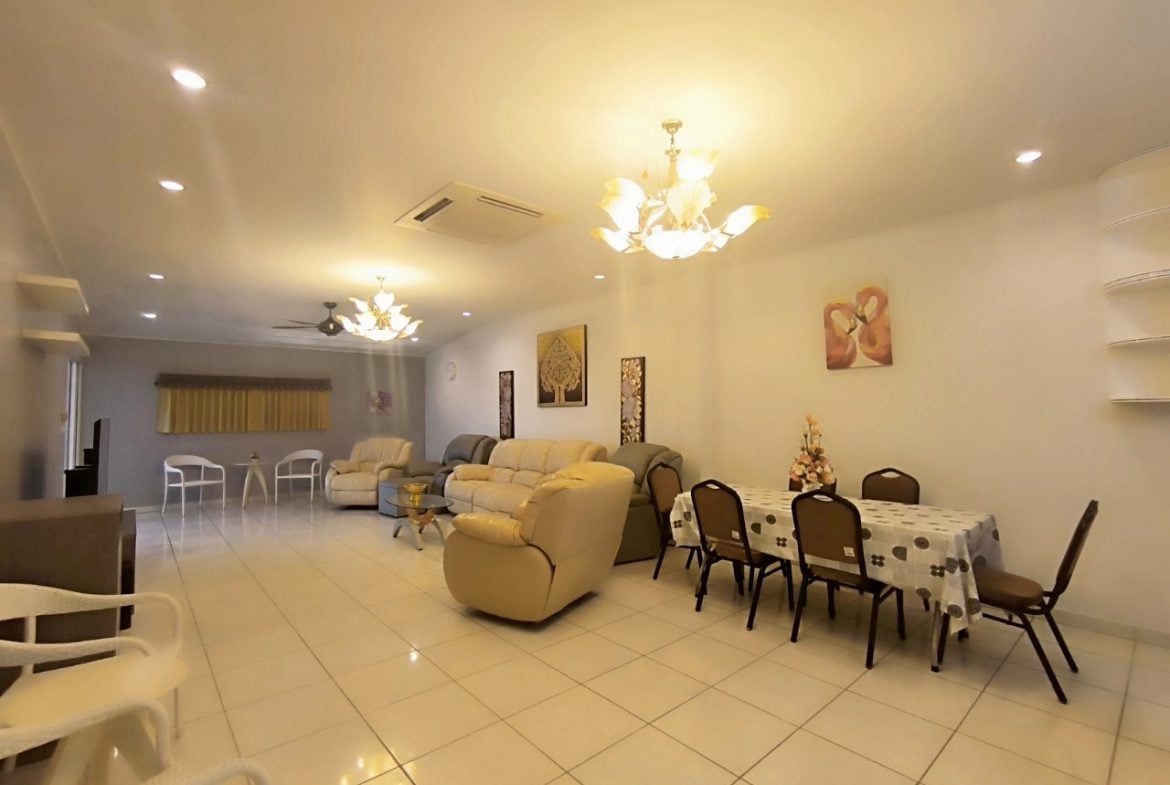 EPH25069_20 Baan Suan Neramit 4br 200sqm 4