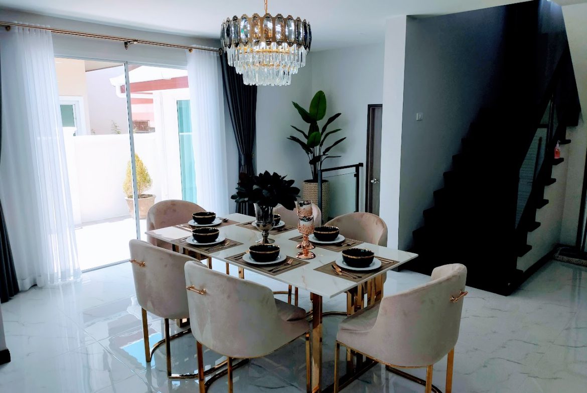 The Villa Rachawadee 4br 220sqm 20