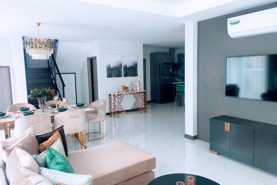 The Villa Rachawadee 4br 220sqm 15