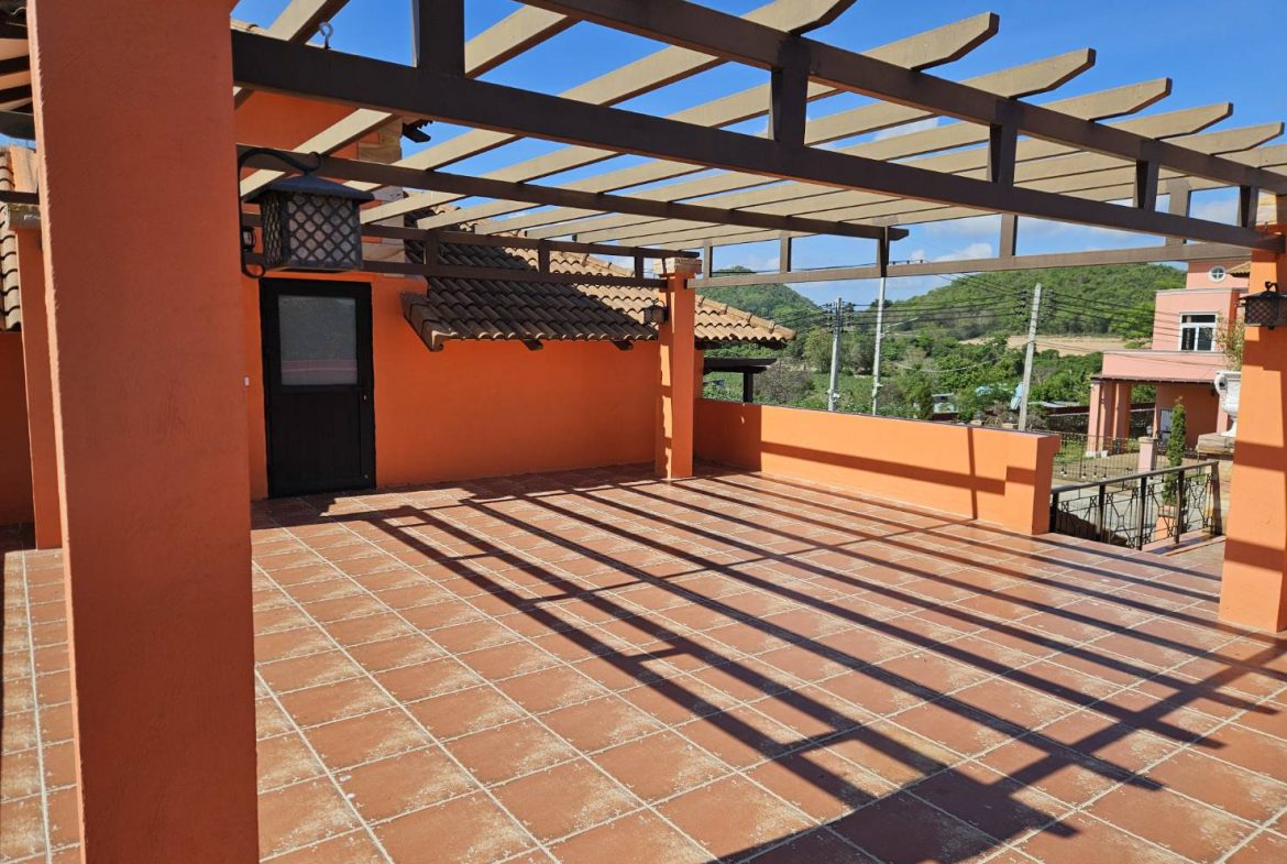 Ampio 3br 744sqm 14