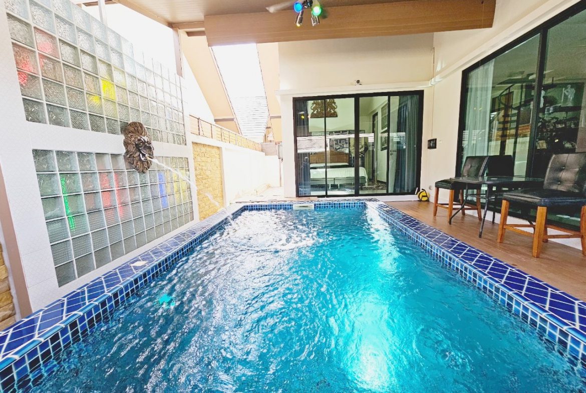 The Maple Pattaya 2br sqm 6