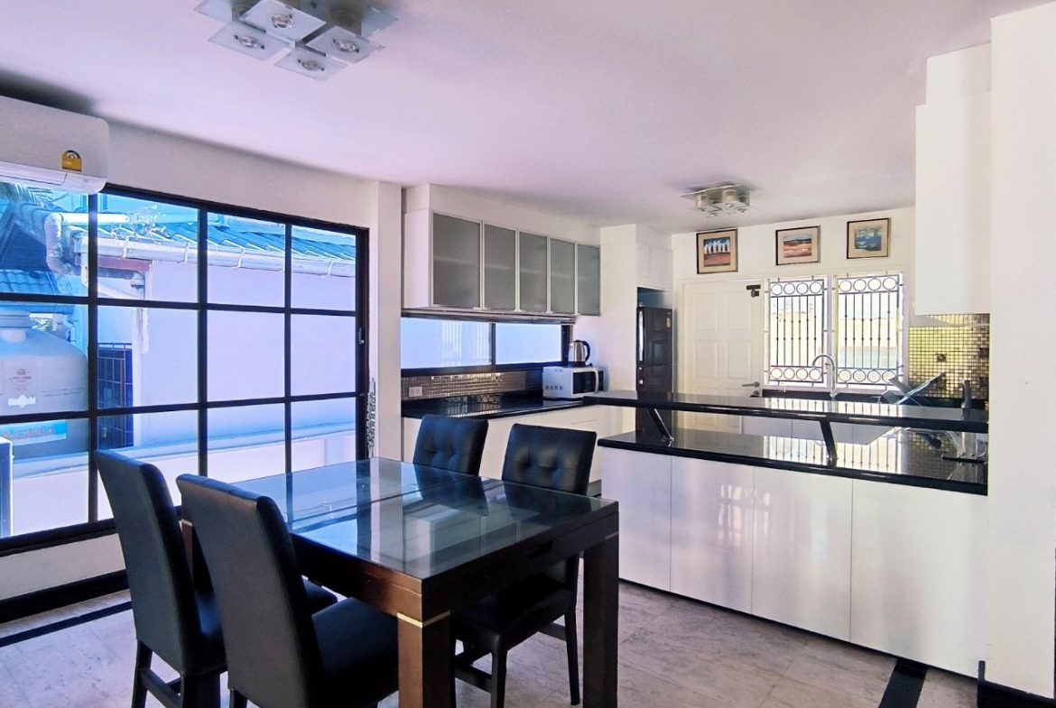 EPH25189_46 Central Park 4 7br 600sqm 12