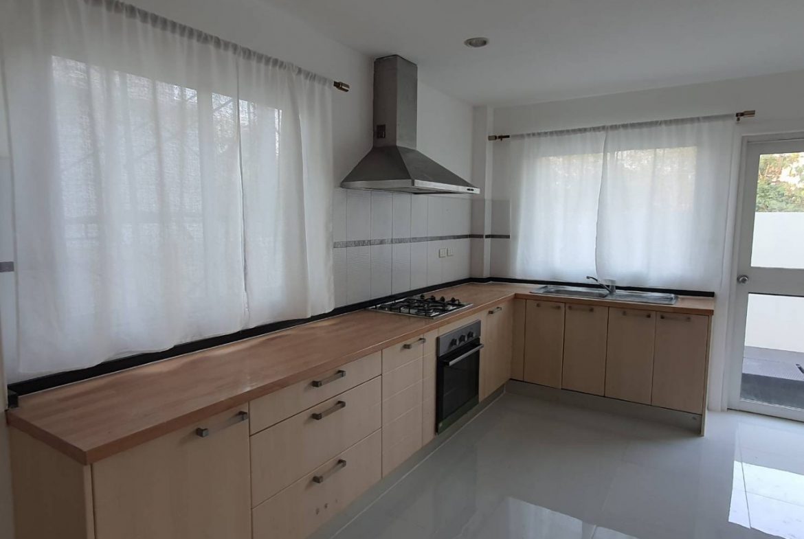 The Meadows 3br sqm 7