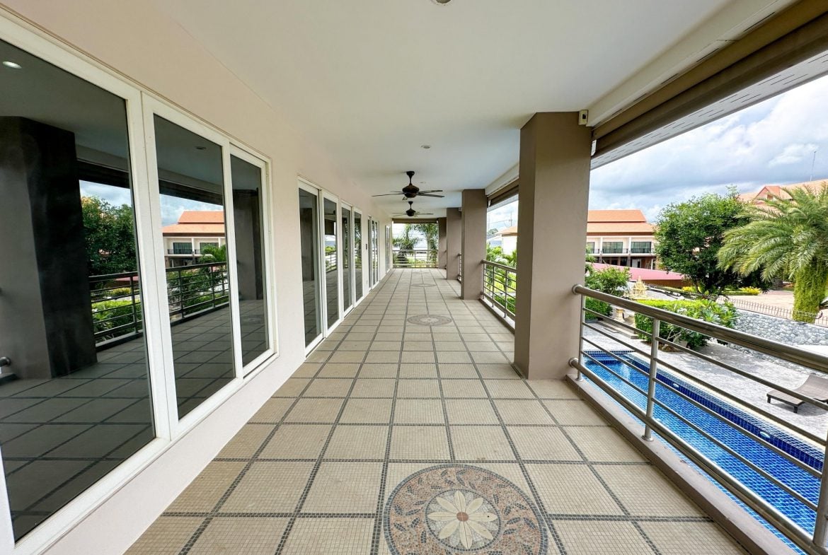 Без комплекса 5br 440sqm 7