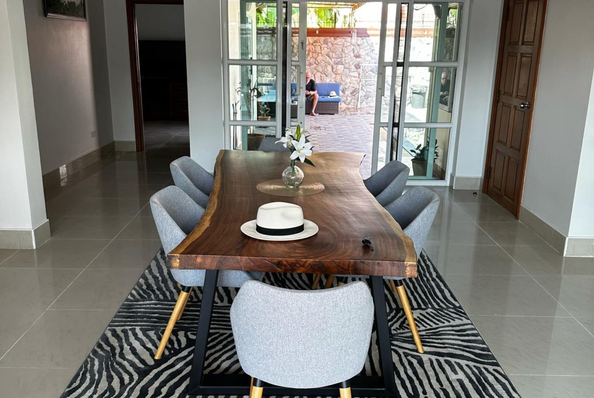 Без комплекса 3br 240sqm 8