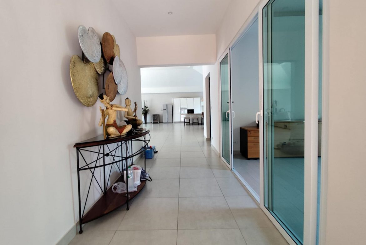 EPH25726_14 Miami Village 3br sqm 15