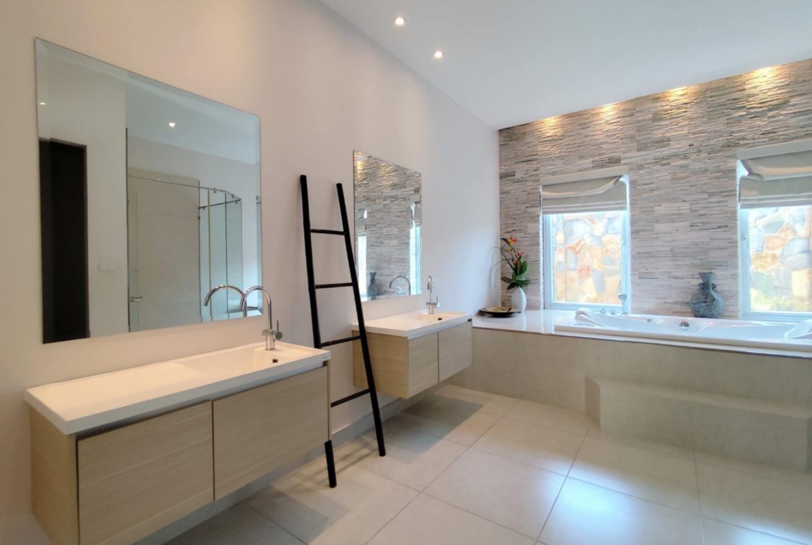 EPH25726_17 Miami Village 3br sqm 18