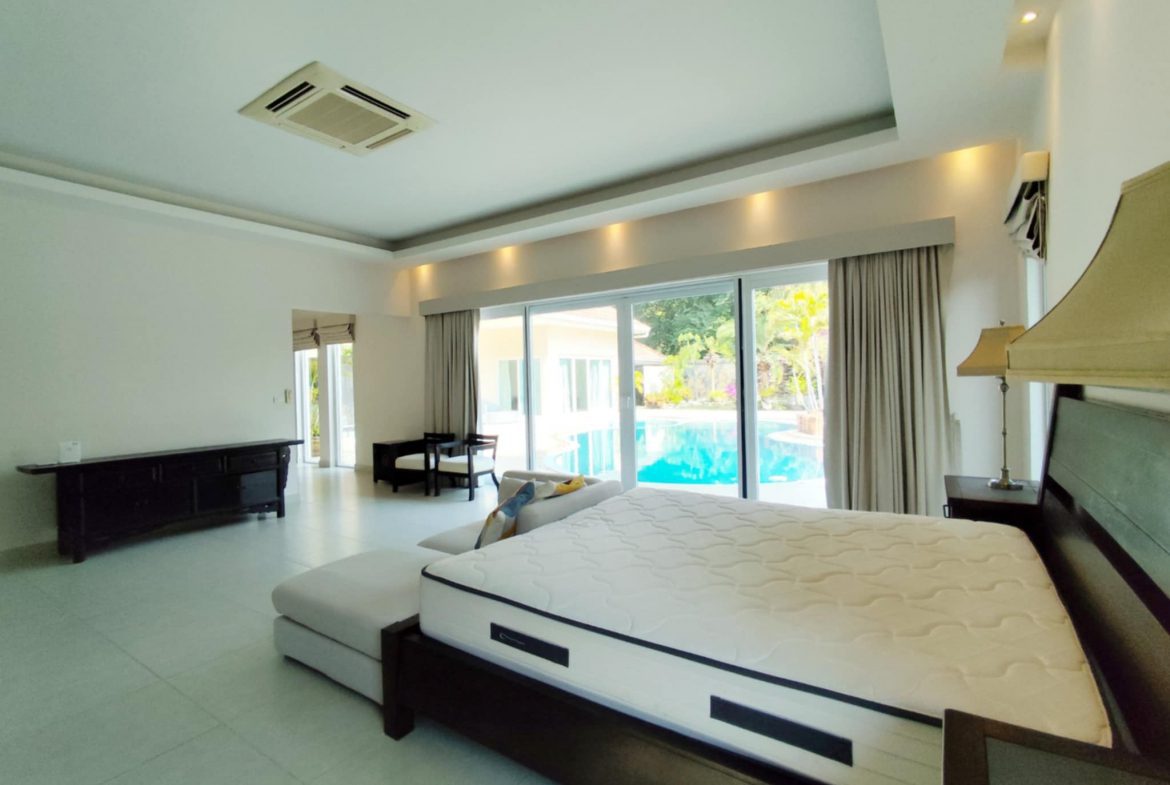 EPH25726_18 Miami Village 3br sqm 19