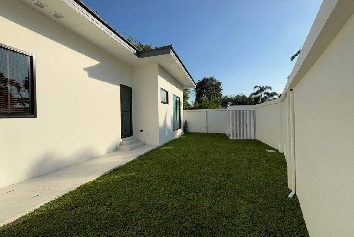 Private House 3br 335sqm 10