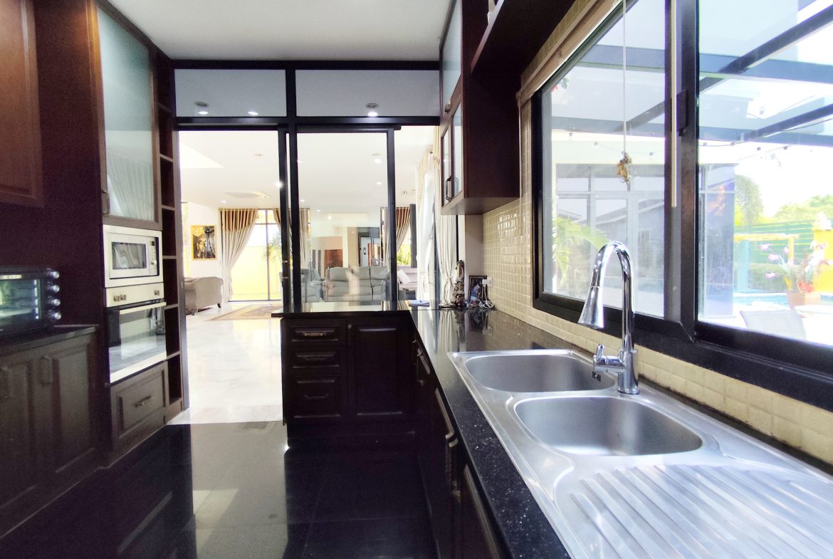 Paradise Villa 2 5br 360sqm 16