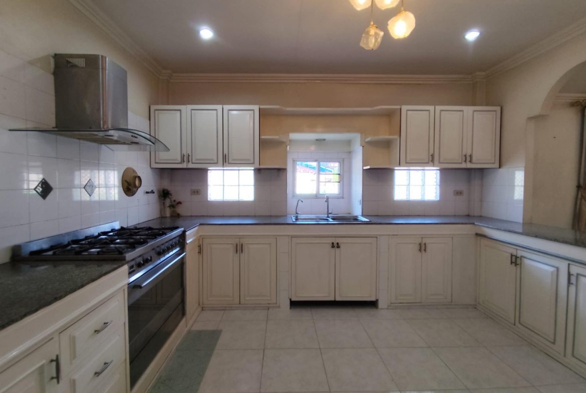 Private House 3br 440sqm 17