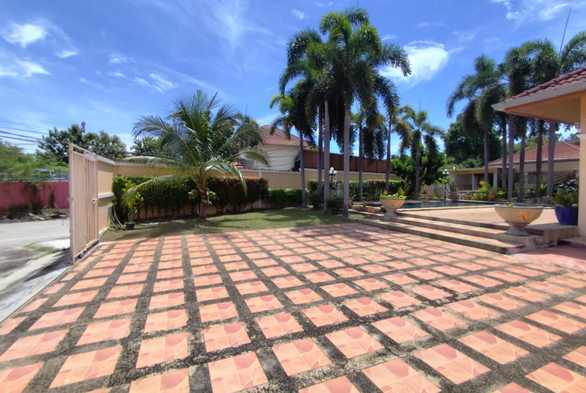 Private House 3br 440sqm 4