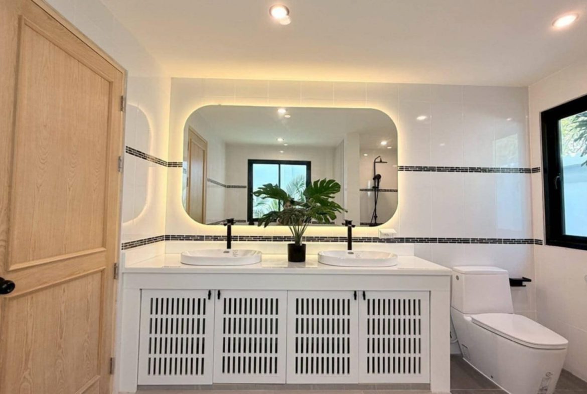 EPH25920_6 Nibbana Shade Pattaya br 190