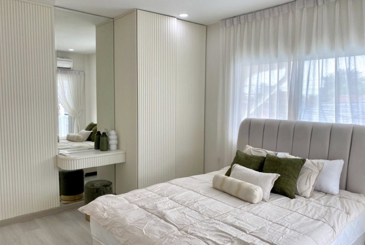 Country Club Villa Village 5br sqm 15