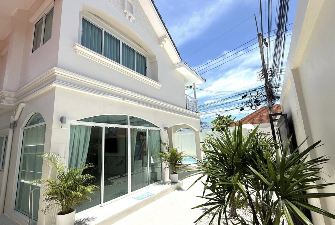 Country Club Villa Village 5br sqm 3