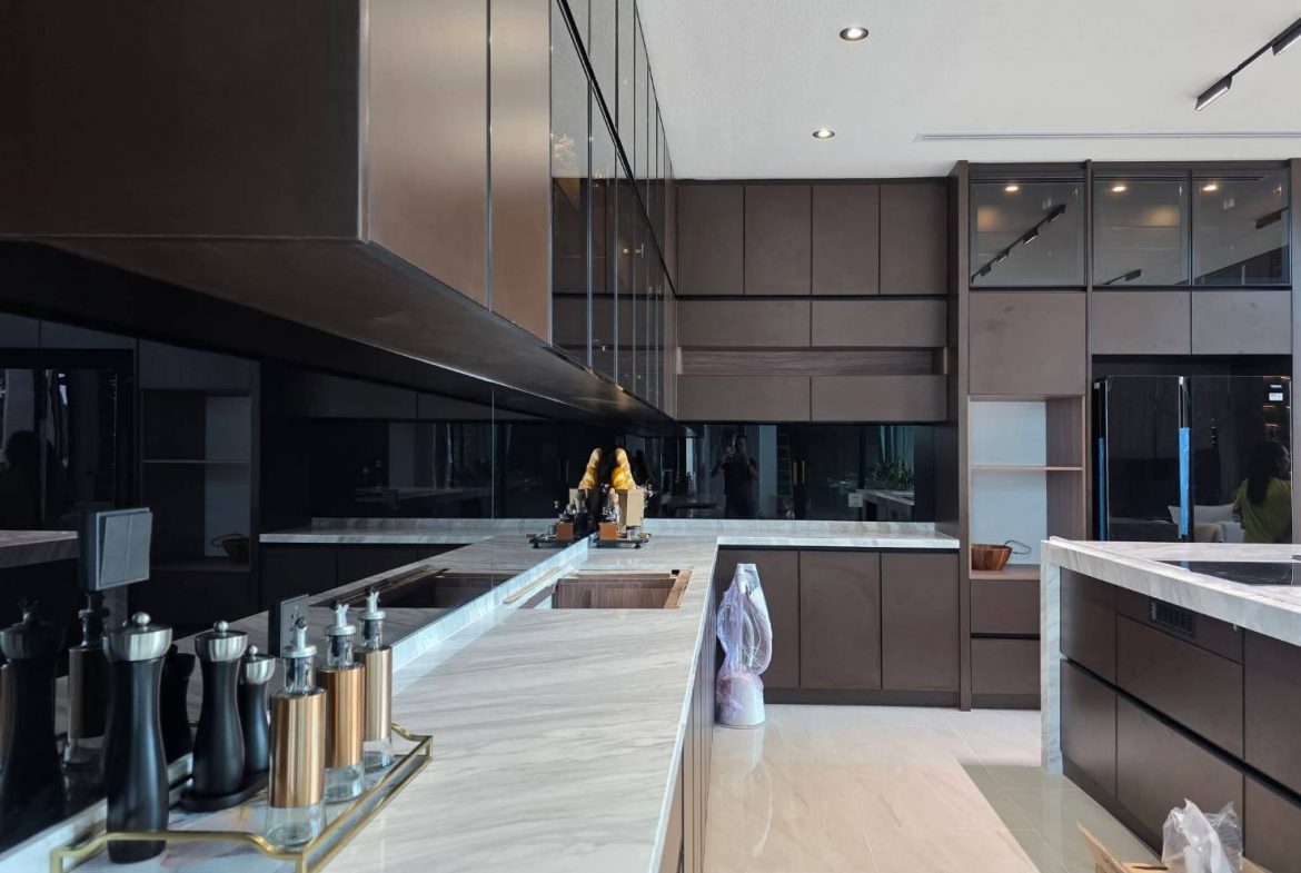 Без комплекса 5br 825sqm 11