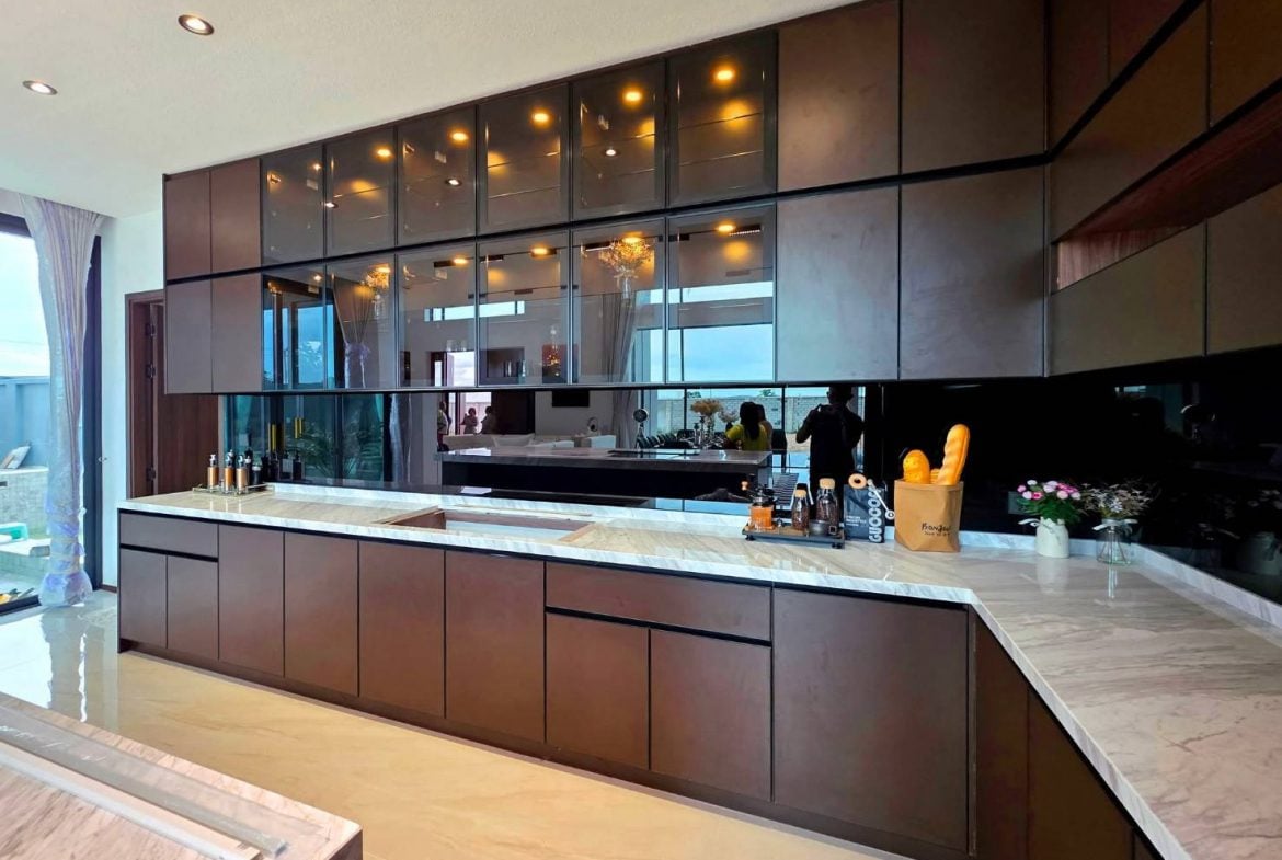 Без комплекса 5br 825sqm 12