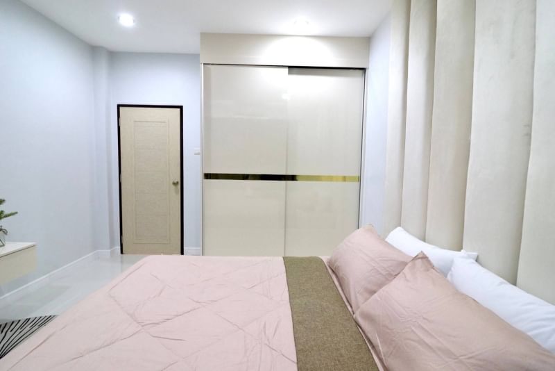 Без комплекса 3br 130sqm 15