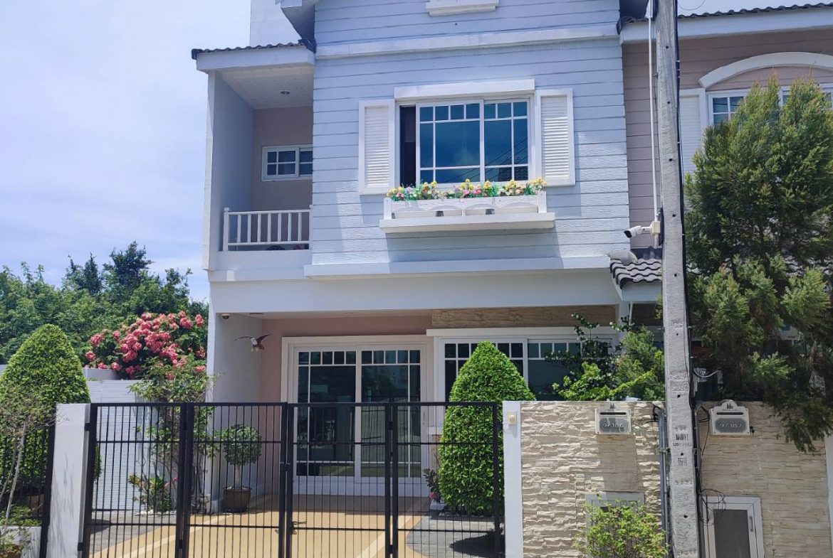 Bristol park 3br sqm 1