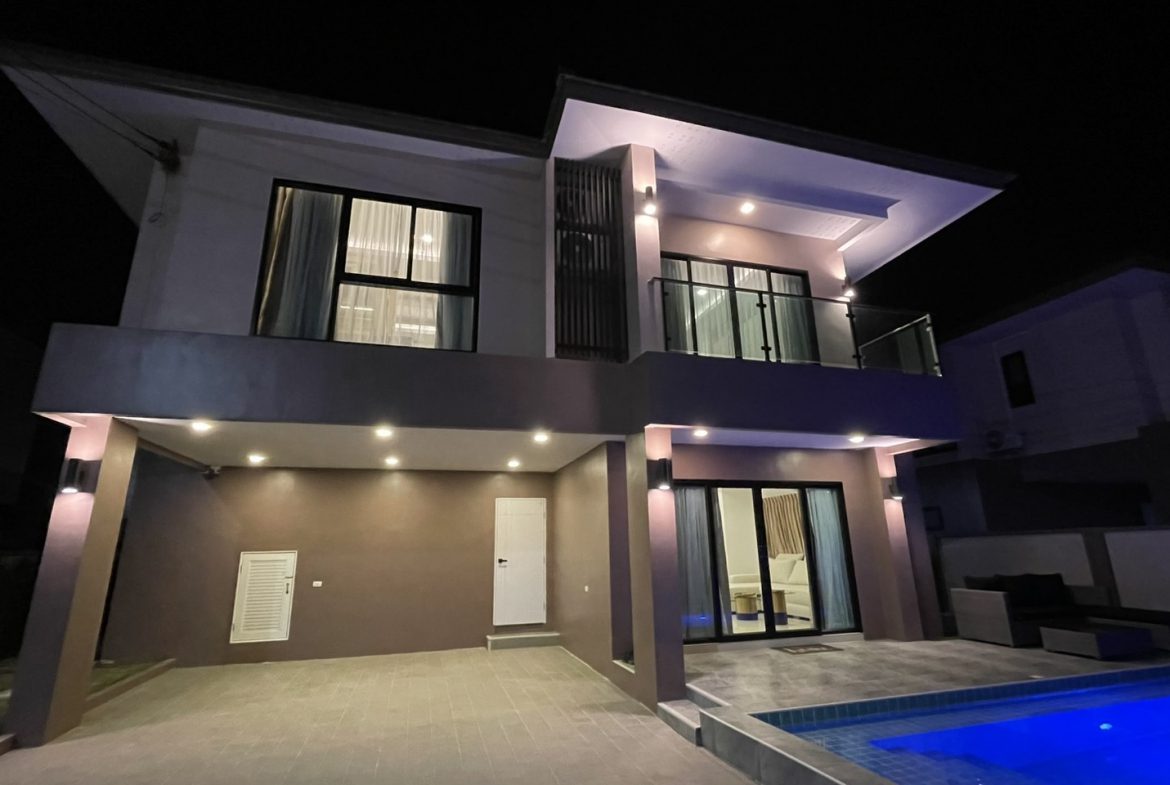 The Lake Huay Yai 4br 280sqm 2