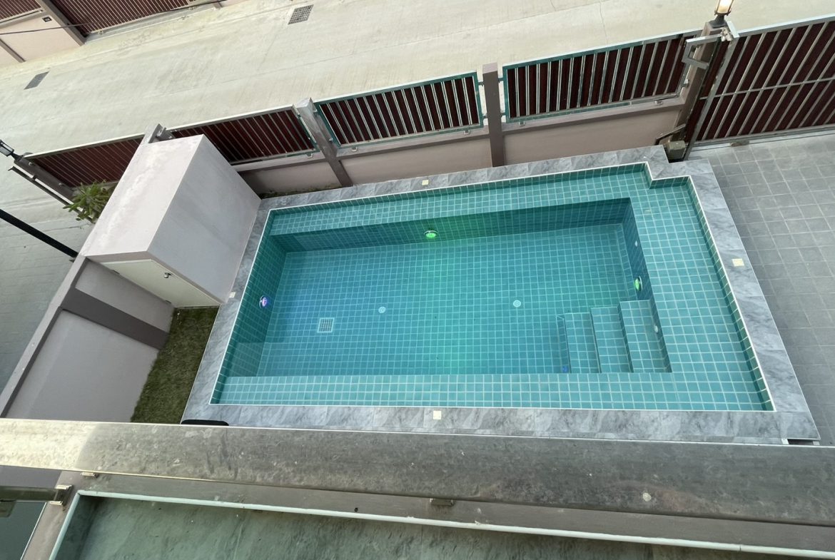 The Lake Huay Yai 4br 280sqm 8