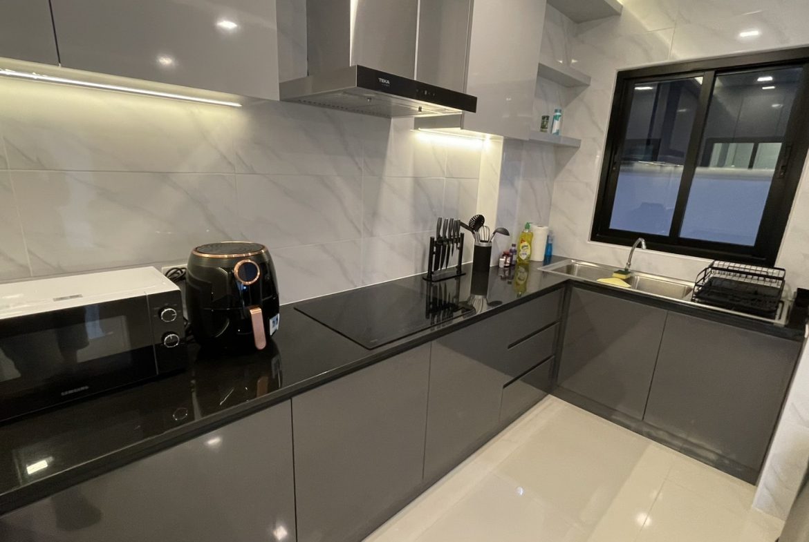 The Lake Huay Yai 4br 280sqm 11