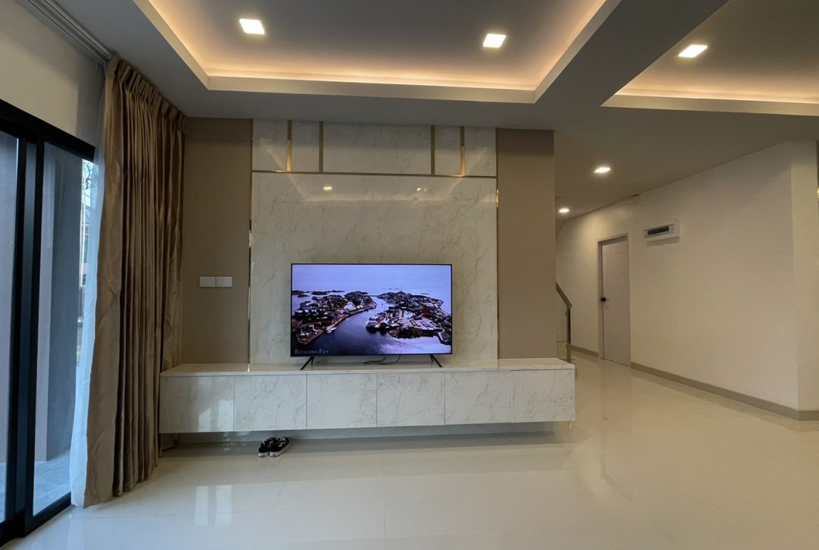 The Lake Huay Yai 4br 280sqm 13