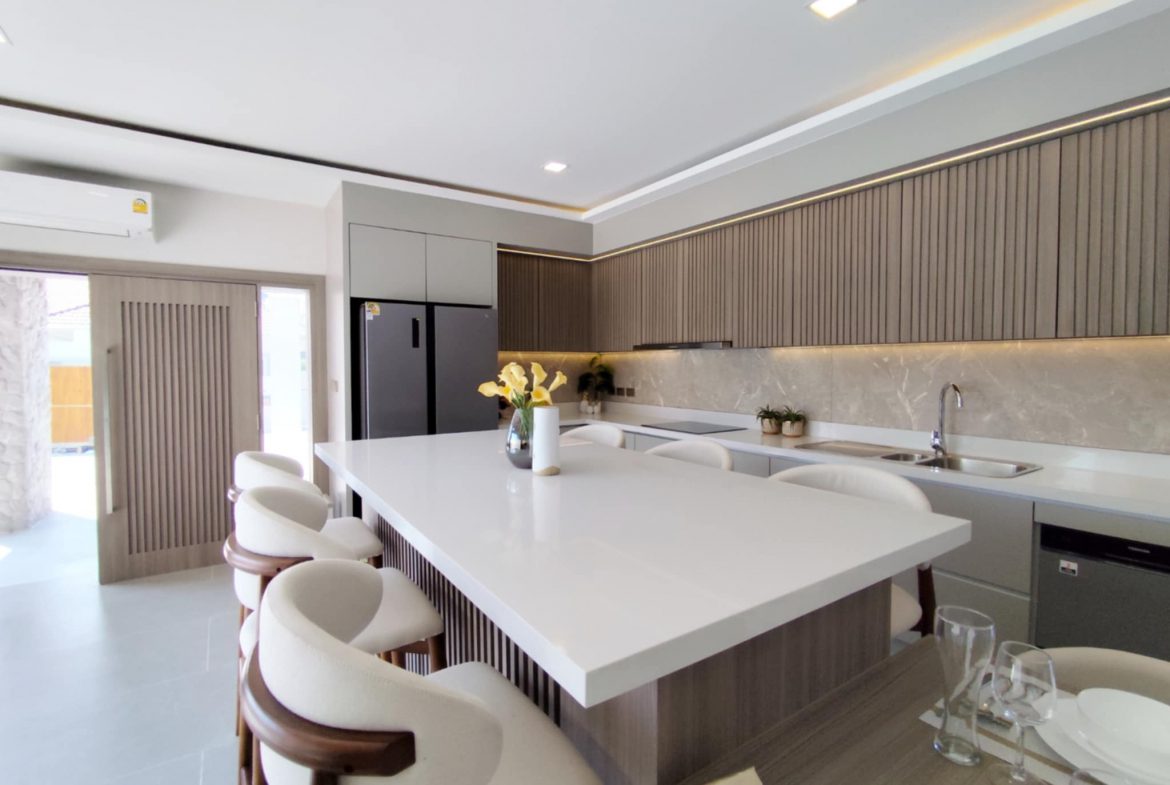 Без комплекса 7br 600sqm 13