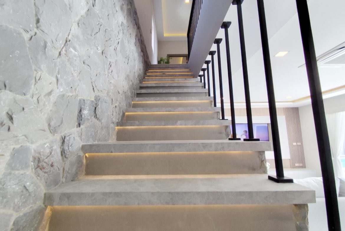 Без комплекса 7br 600sqm 16