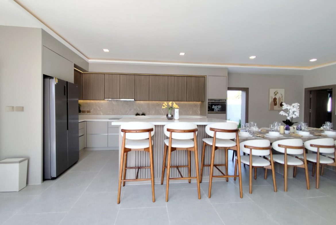 Без комплекса 7br 600sqm 8