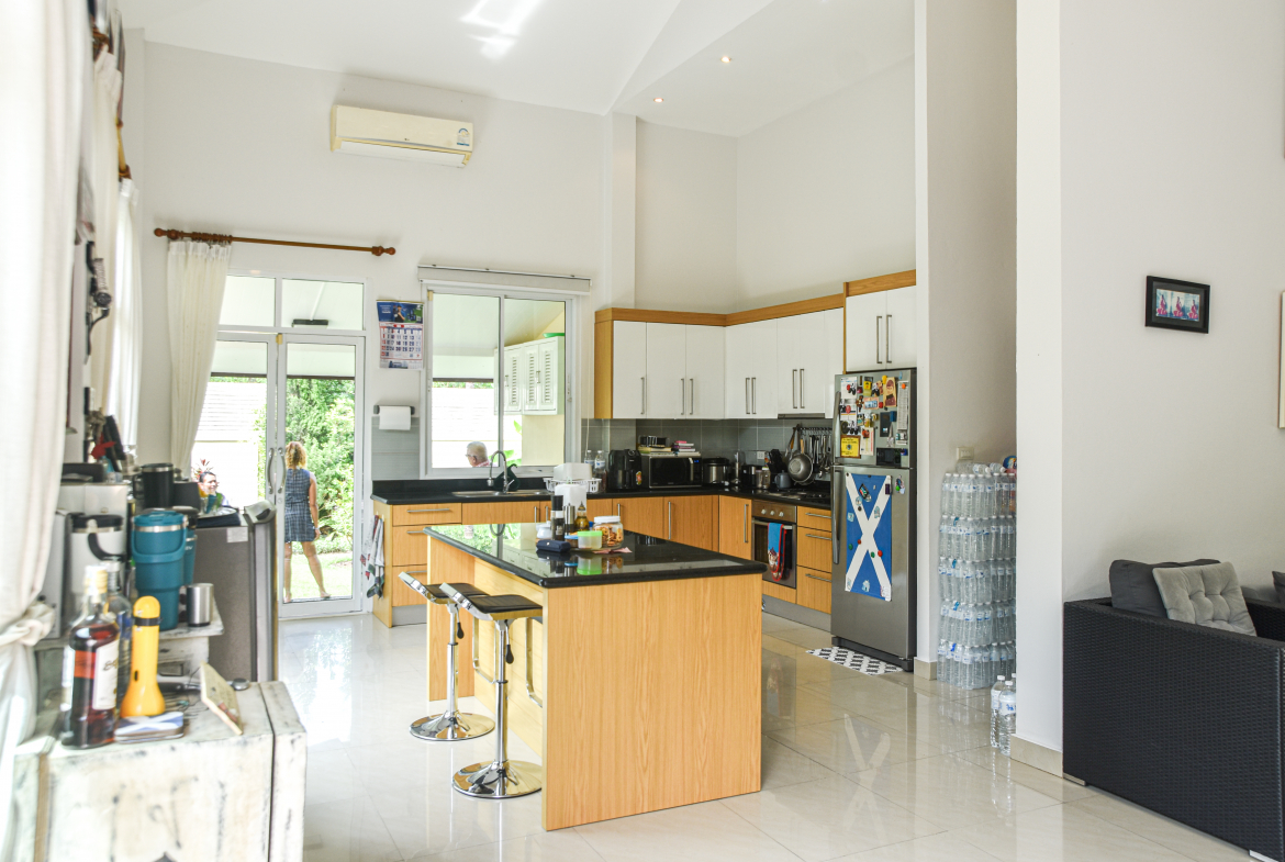 Без комплекса 3br 204sqm 13