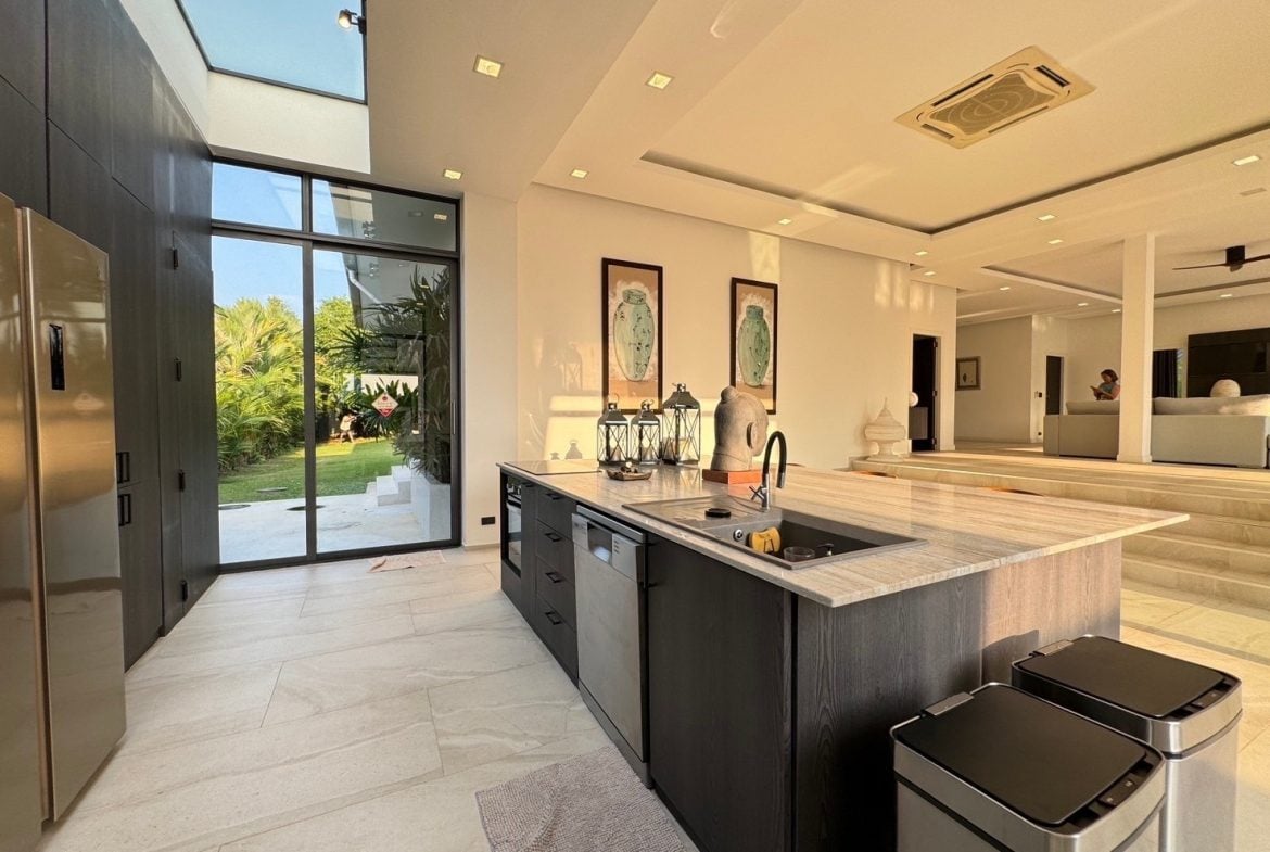 HYH25912_7 Private House 4br 320sqm 9