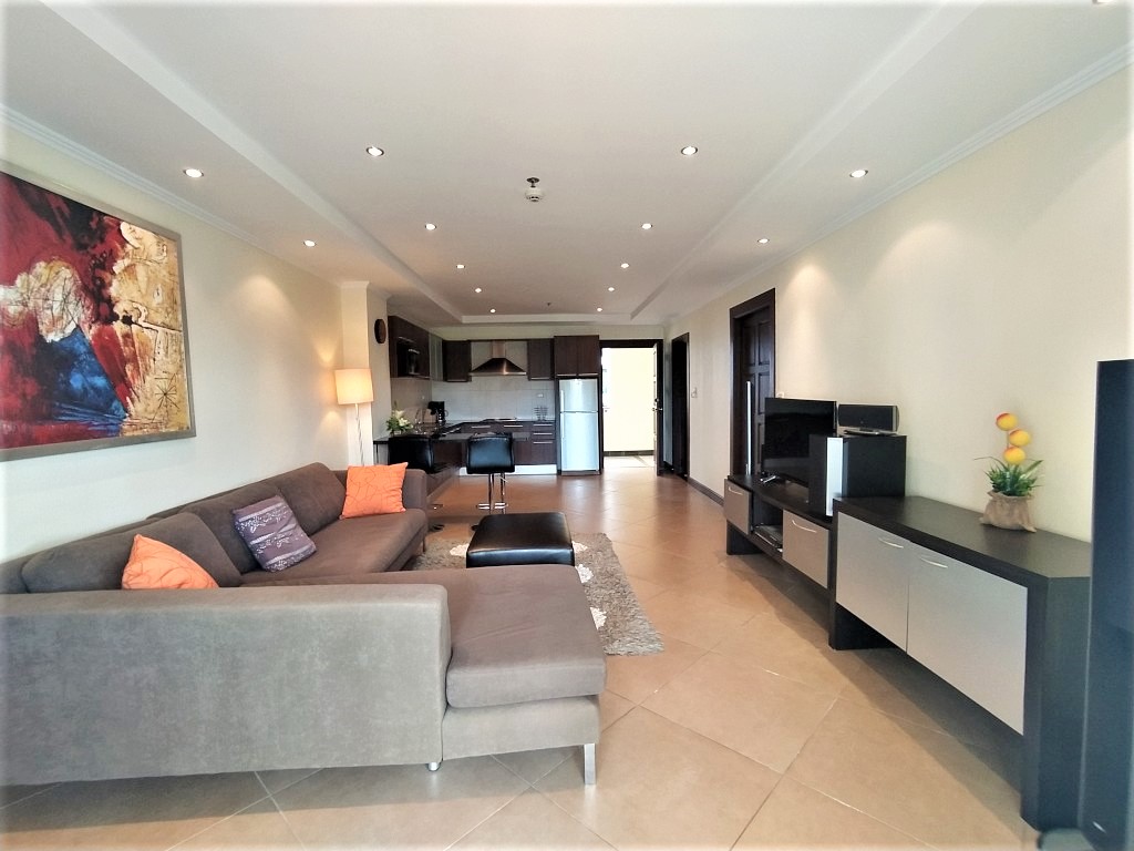 The Residence 1br 80