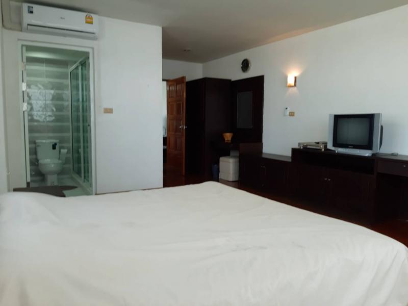 Jomtien Complex Condotel 2br 124sqm 10