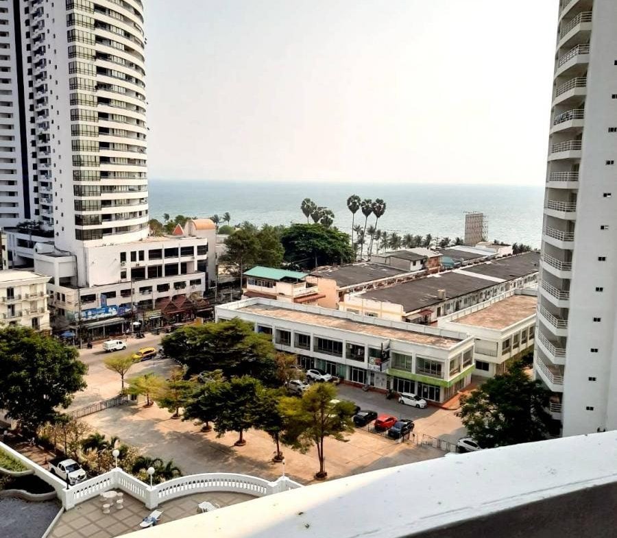 Jomtien Complex Condotel 3br 200sqm 1