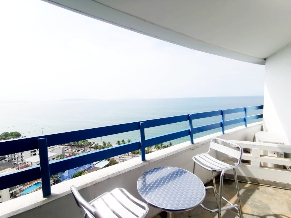 Jomtien Plaza Condotel 2br 128sqm 1