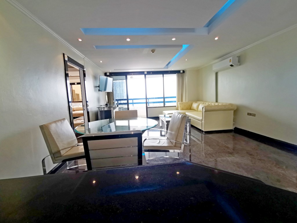 Jomtien Plaza Condotel 2br 128sqm 4