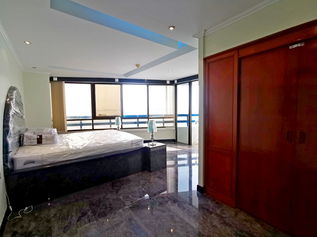 Jomtien Plaza Condotel 2br 128sqm 19